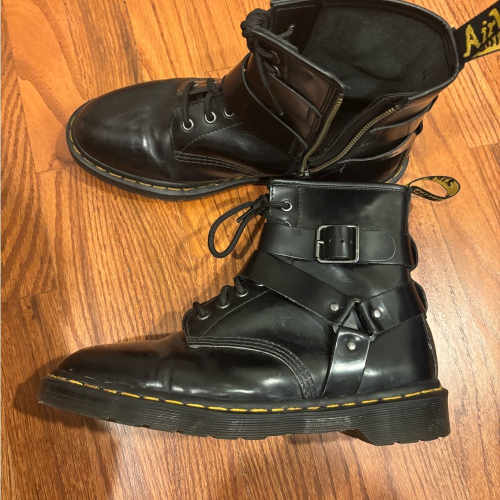 Dr. Martens Black Leather Men's  Cristofor Boots